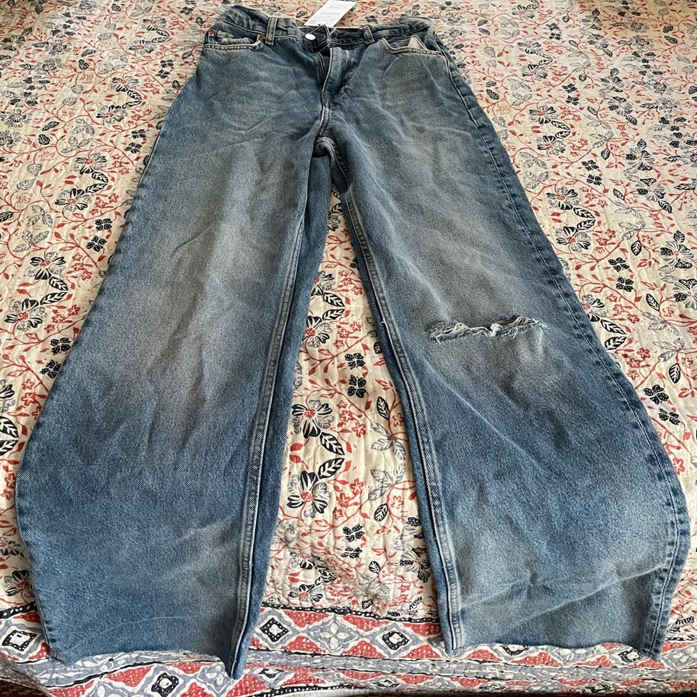 ZARA NWT The 90’s Wide Fit Jeans High Rise
